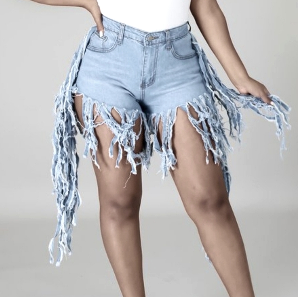 Frayed Denim Shorts - Picture 3 of 5